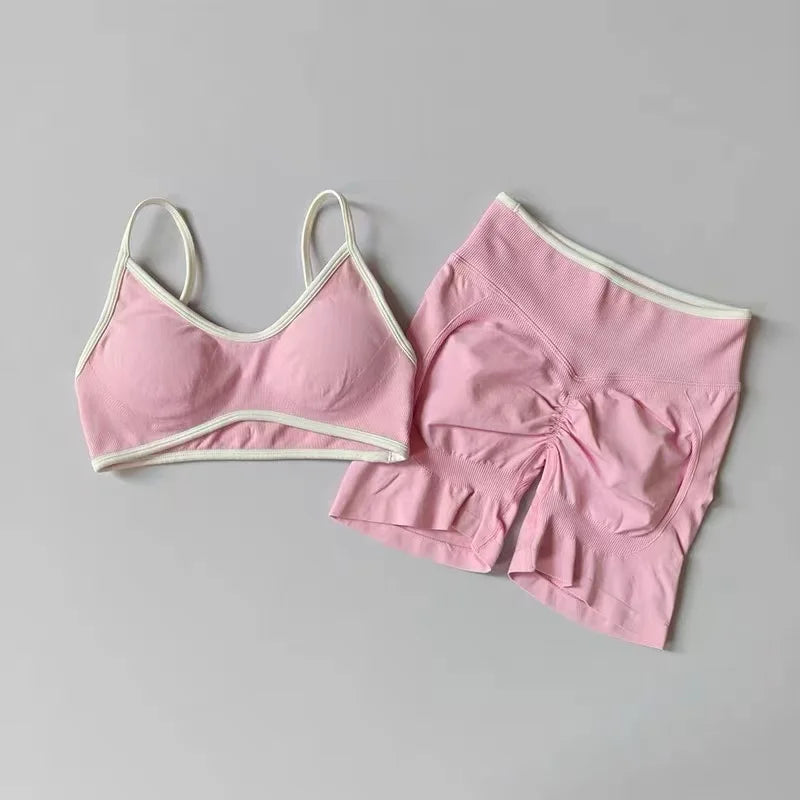 L’ensemble Aura, Short & Brassière