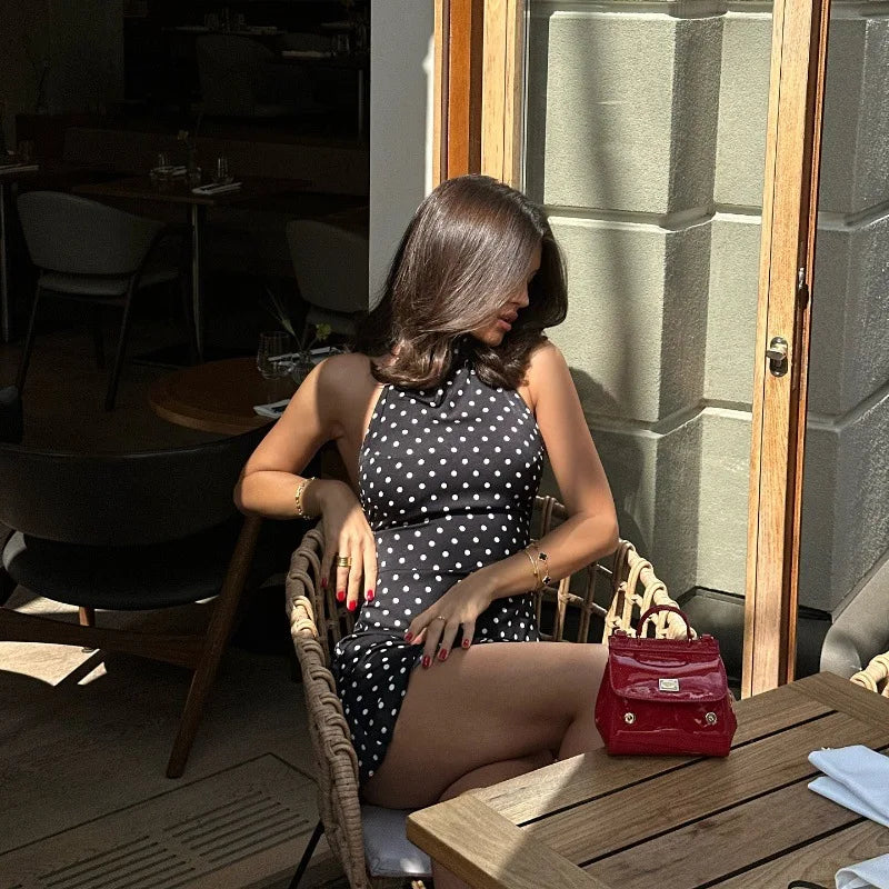La Robe à Pois Lyros