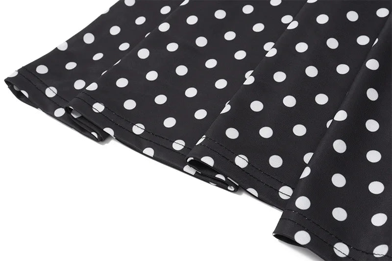 La Robe à Pois Lyros